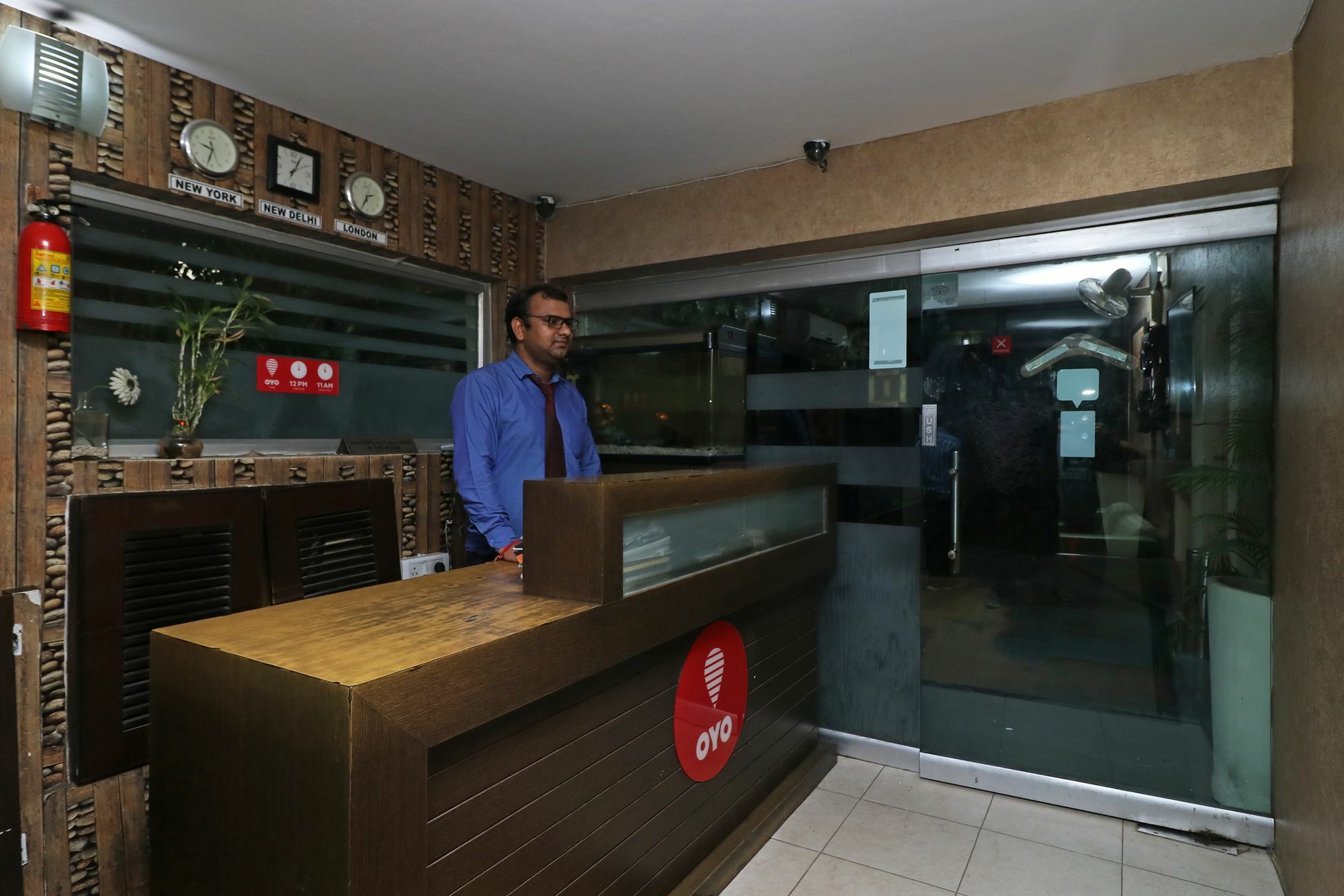 Hotel Chalet Új-Delhi Kültér fotó