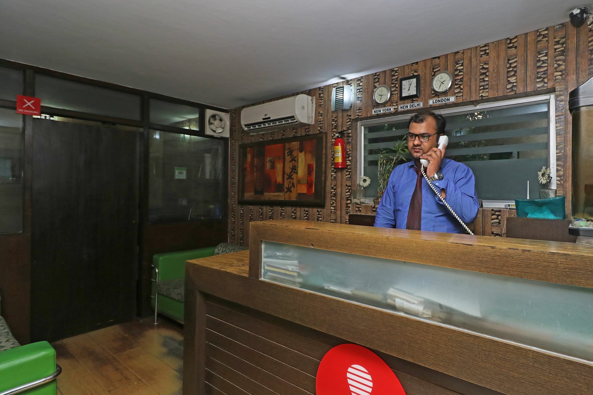 Hotel Chalet Új-Delhi Kültér fotó