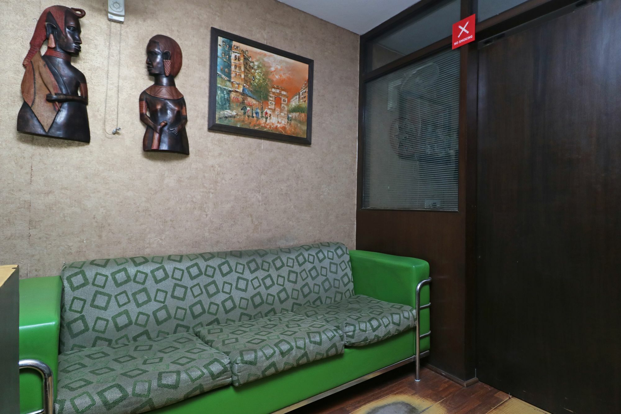 Hotel Chalet Új-Delhi Kültér fotó