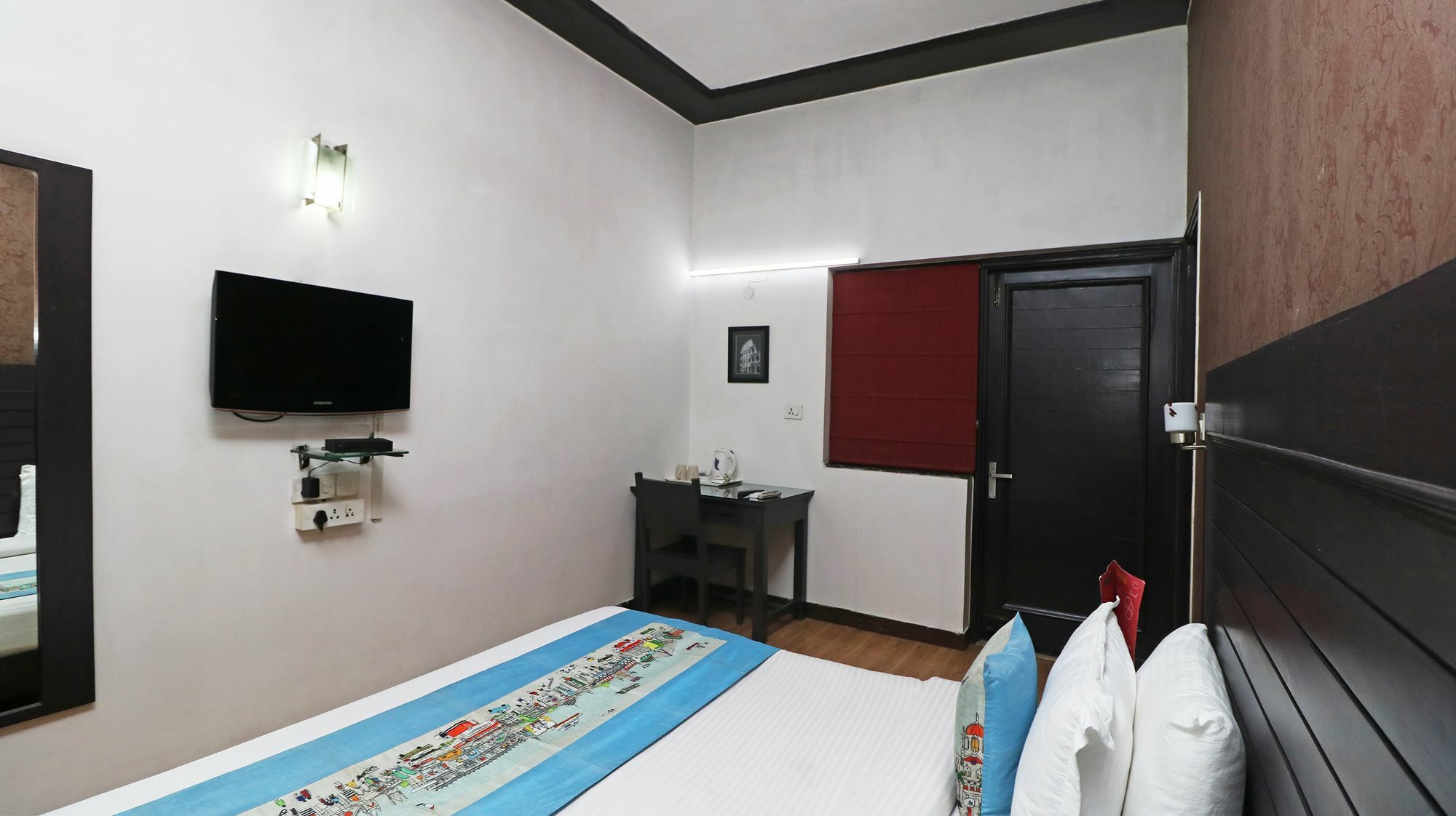 Hotel Chalet Új-Delhi Kültér fotó